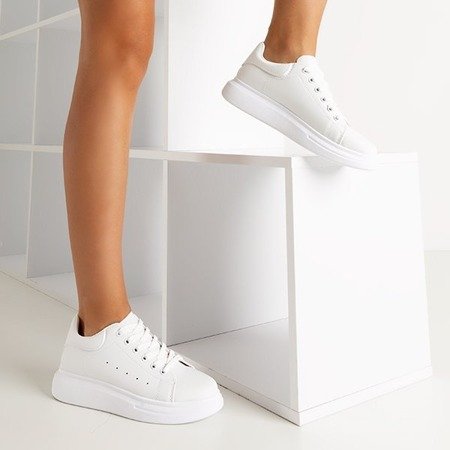 Белые женские кроссовки Tomtor - Обувь
