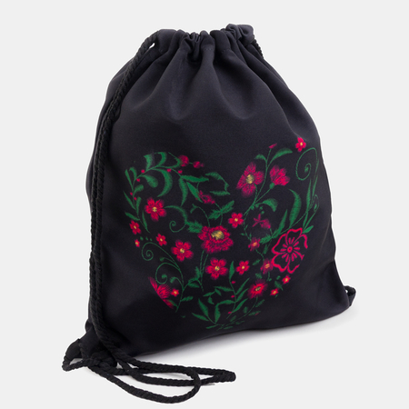 Черный рюкзак с цветочным принтом