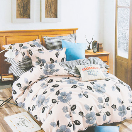 Хлопковое постельное белье с цветочным принтом 160х200, комплект из 3-х частей