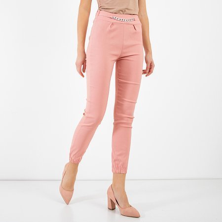 Розовые женские брюки с цепочкой