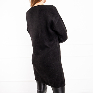 Черный женский свитер с асимметричным низом