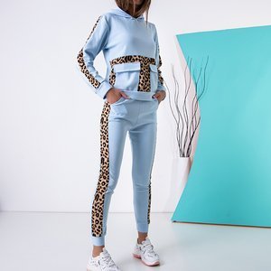 Голубой женский спортивный костюм с леопардовыми вставками
