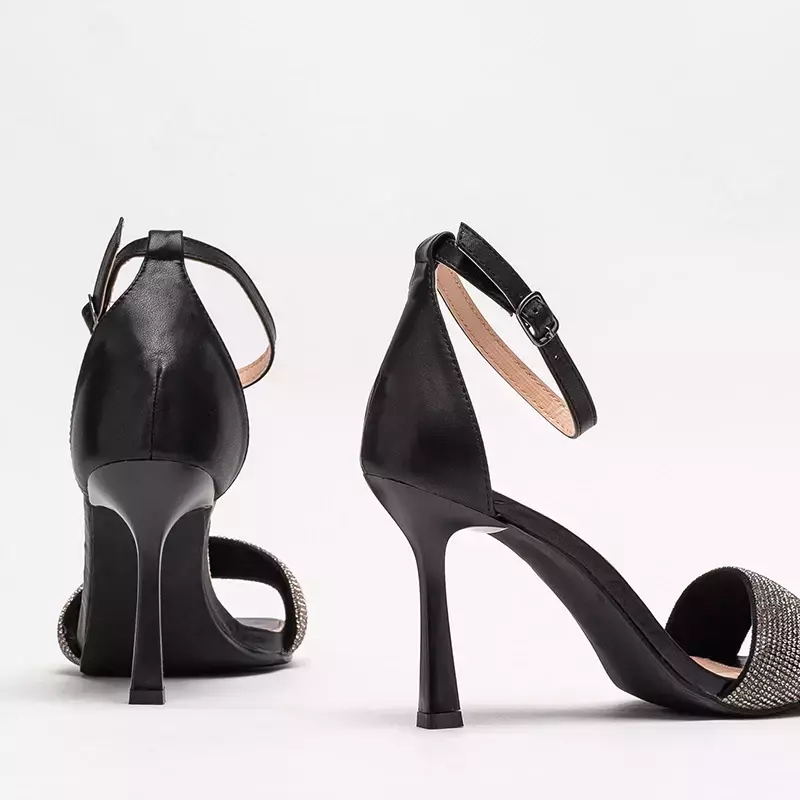 OUTLET Черные женские босоножки на высоком каблуке Enedi - Обувь