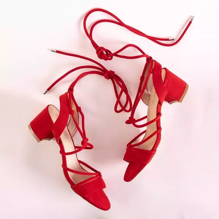 OUTLET Красные женские босоножки на завязке Awrora - Обувь
