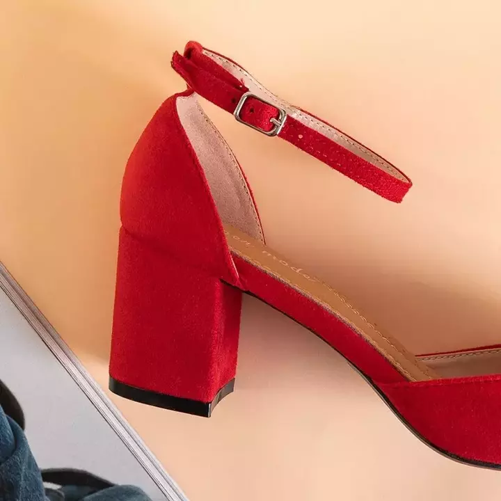 OUTLET Красные женские сандалии на посту Румила - Обувь
