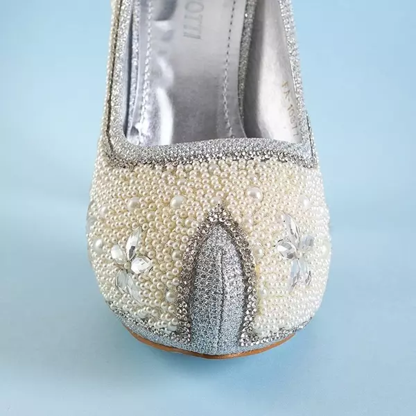 OUTLET Серебряные блестящие туфли-лодочки на шпильке Nenah - Обувь