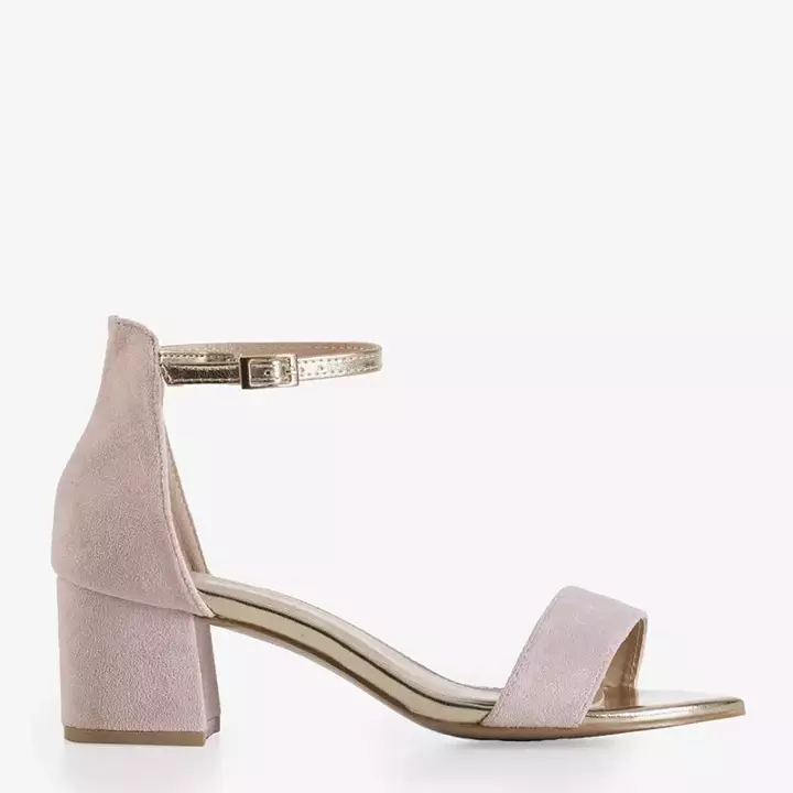 OUTLET Светло-розовые женские босоножки на невысоком каблуке Kamalia - Обувь