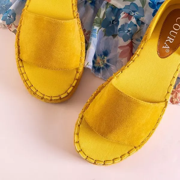 OUTLET Желтые женские сандалии на платформе Sitra - Обувь