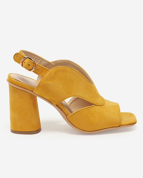 Желтые женские босоножки на каблуке Biserka