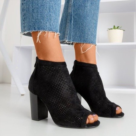 Чорні жіночі високі черевики з вирізом Iltensa - Взуття 1