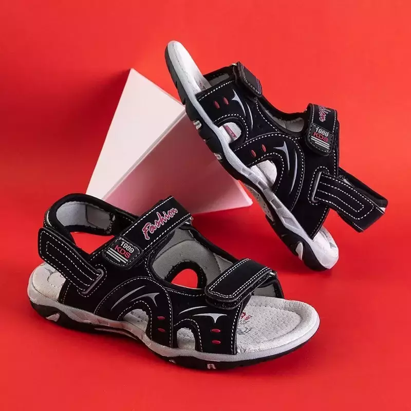 OUTLET Чорні дитячі сандалі на липучках Roser - Взуття