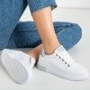 Білі спортивні кросівки із срібними вставками Solesca - Взуття 1