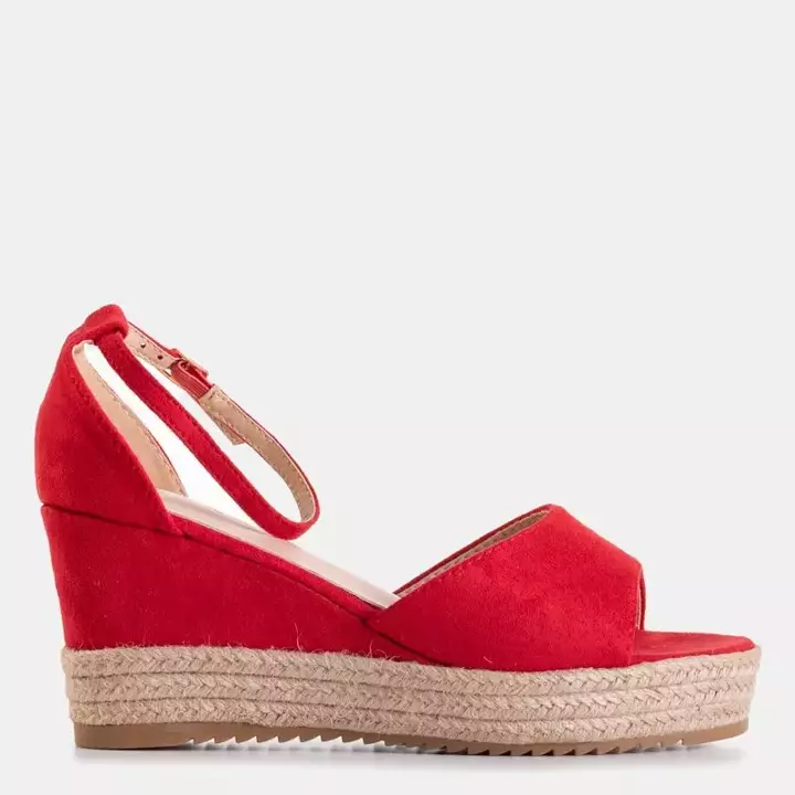 OUTLET Червоні жіночі босоніжки на танкетці Salome - Взуття