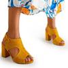 Жіночі гірчичні ажурні босоніжки на посту Cytuss- Взуття
